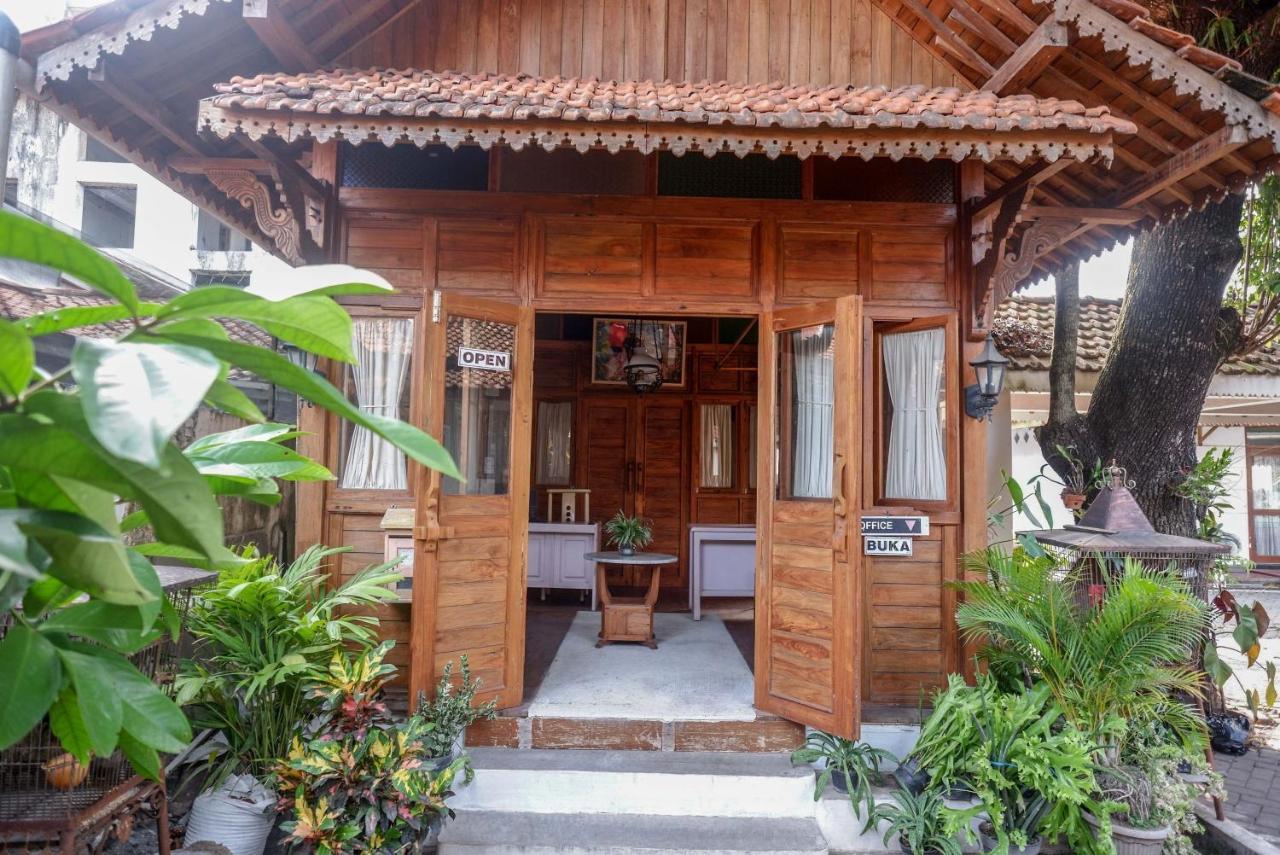 Hotel Reddoorz Syariah Near Plengkung Gading 2 Yogyakarta Exterior foto