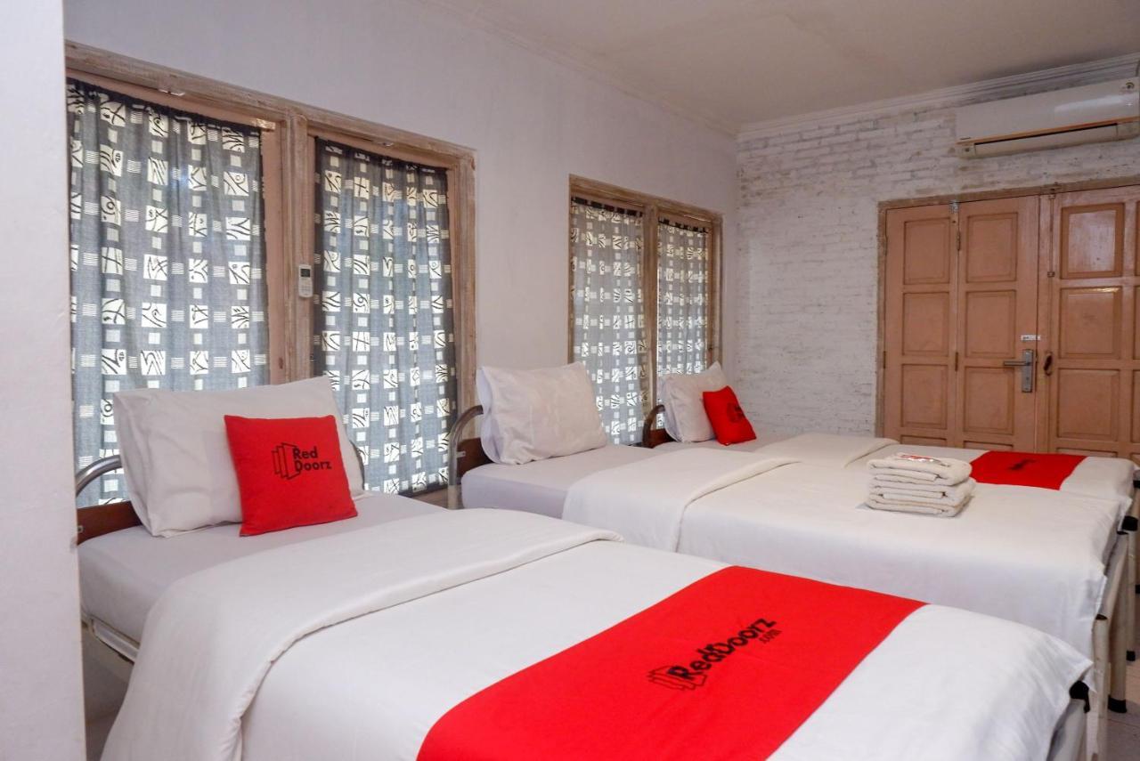 Hotel Reddoorz Syariah Near Plengkung Gading 2 Yogyakarta Exterior foto